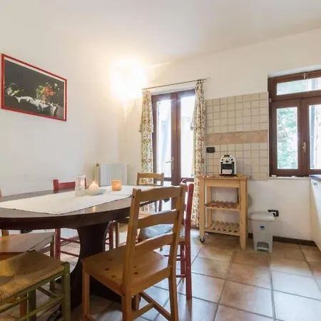 Rote Rose By Interhome Appartement