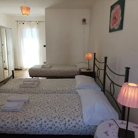 Rote Rose By Interhome Appartement