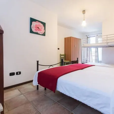 Rote Rose By Interhome Daire Brusasco