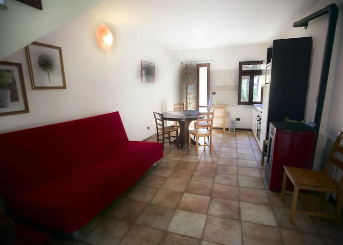 Rote Rose By Interhome *